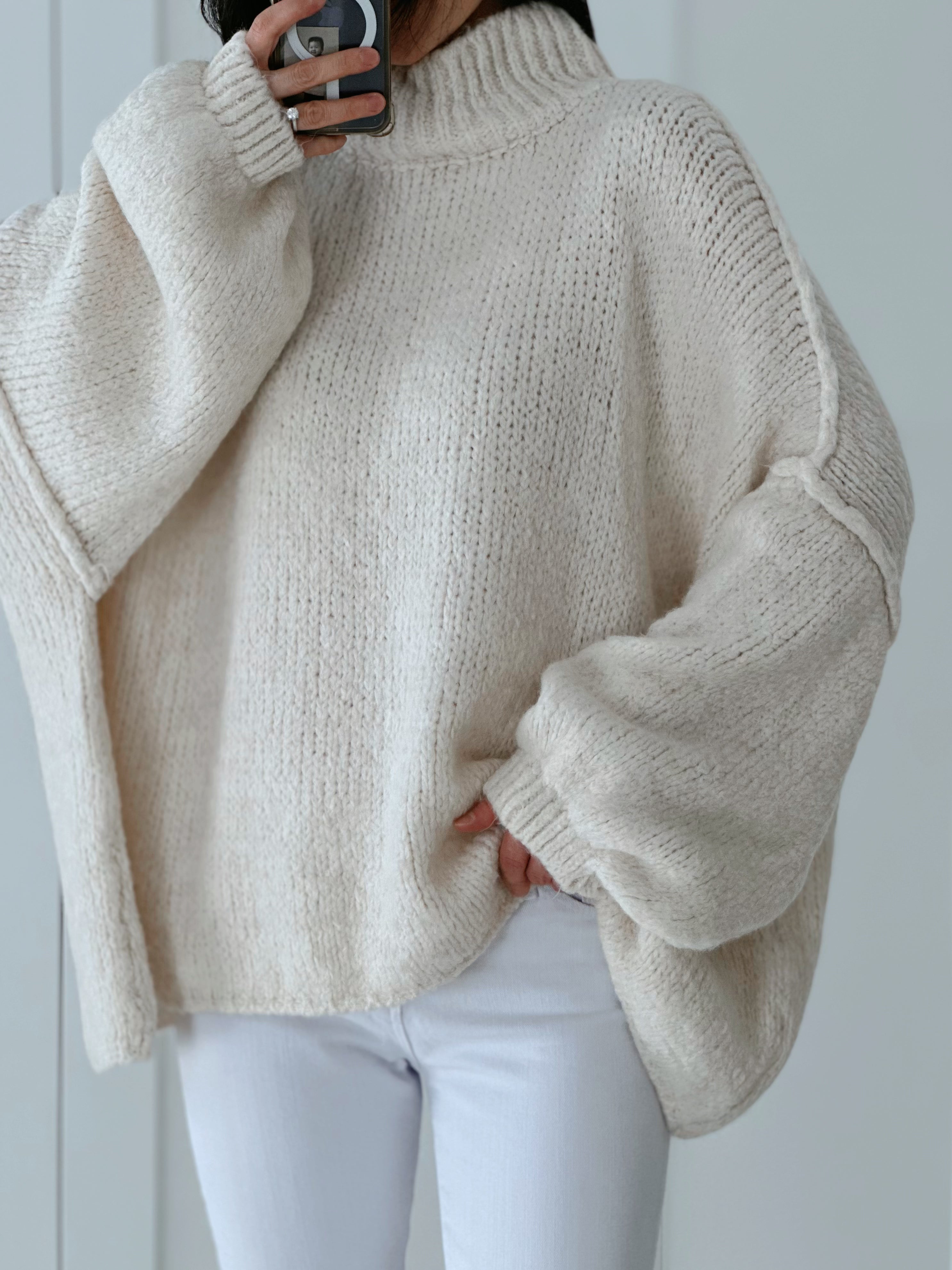 SENNA - OVERSIZED KNIT PULLOVER