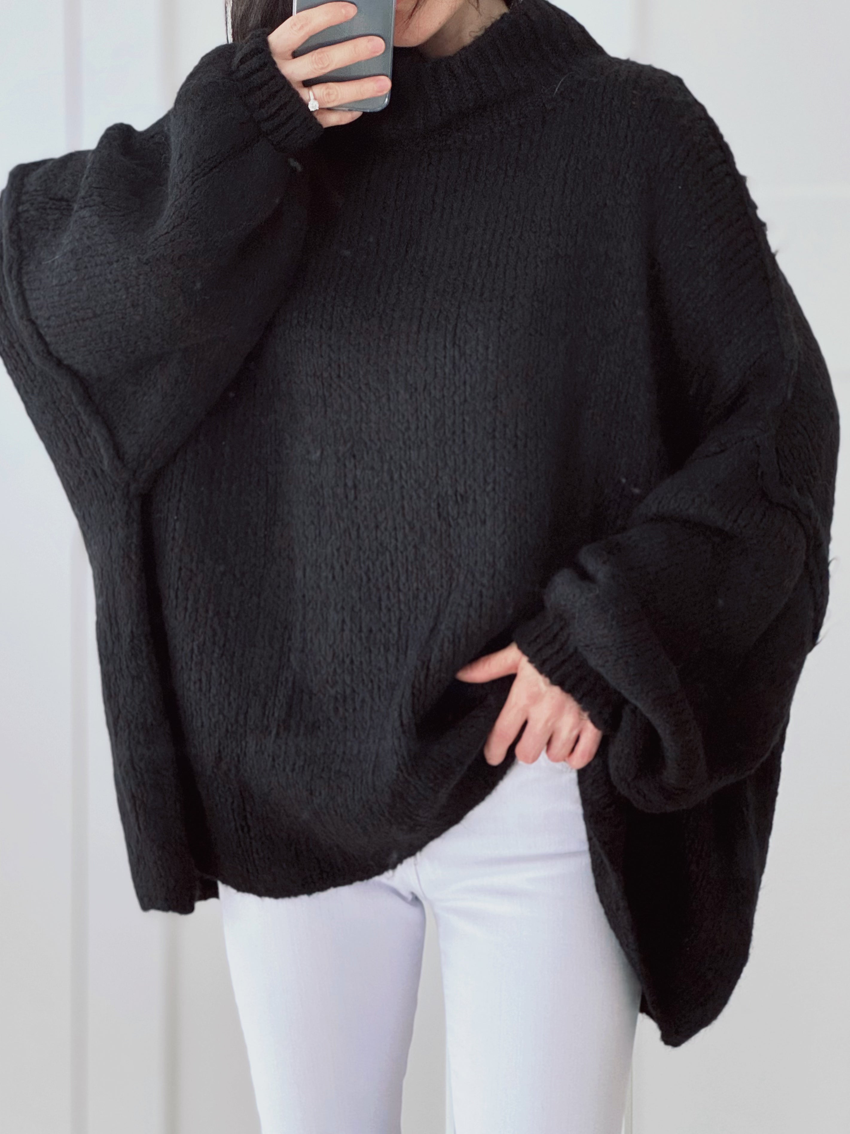 SENNA - OVERSIZED KNIT PULLOVER